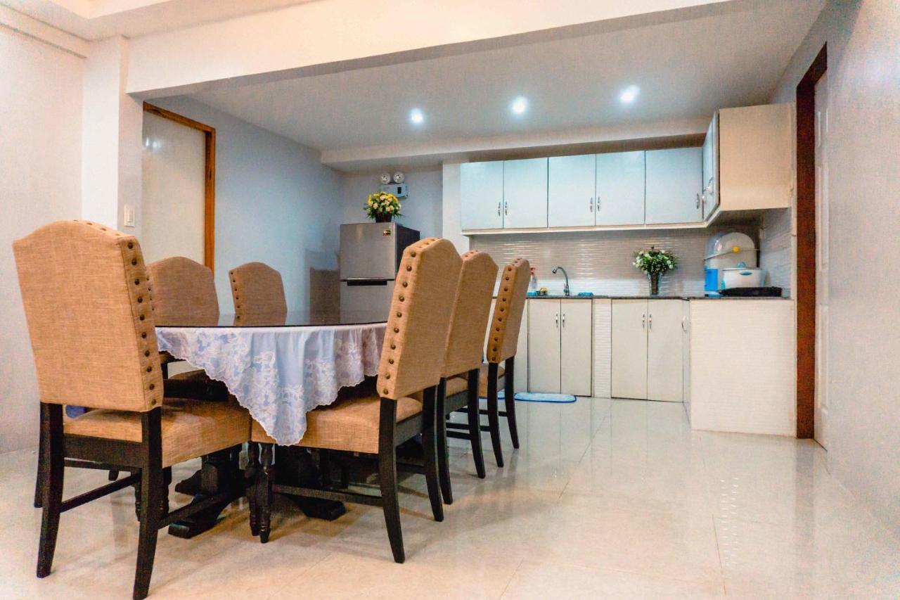 Two Story 87 Sqm Fully Air-Conditioned House In Babag 2, マクタン エクステリア 写真