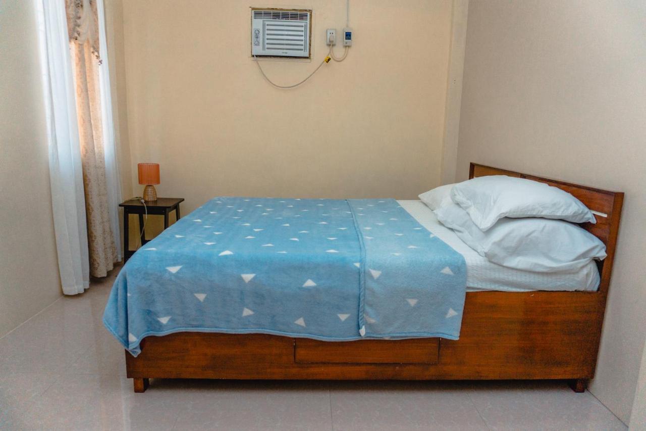 Two Story 87 Sqm Fully Air-Conditioned House In Babag 2, マクタン エクステリア 写真
